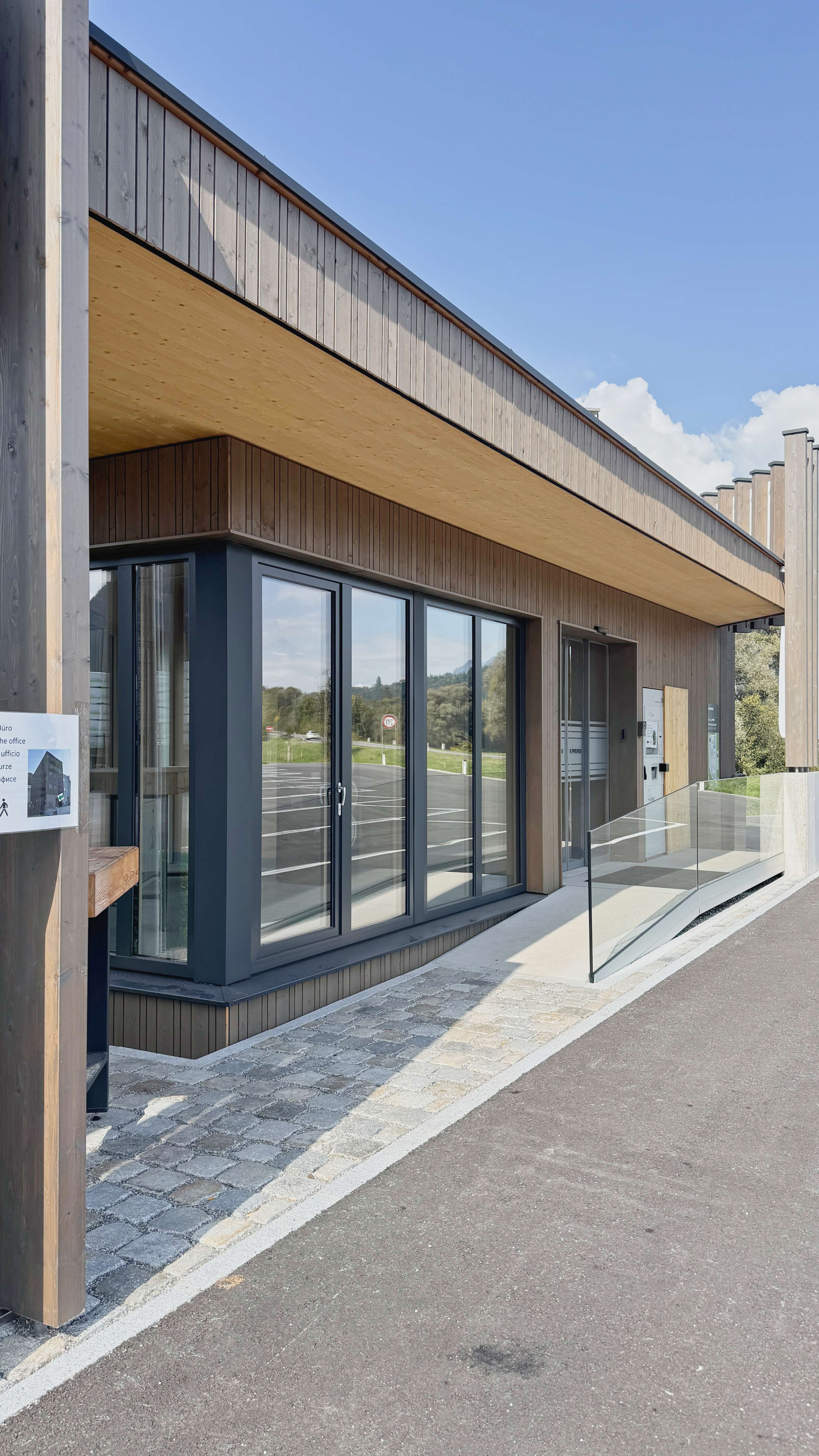 Neubau Mehrzweckgebäude — Bild 6
